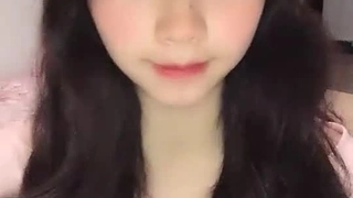 大胸部和大屁股在硬核性爱视频中弹跳