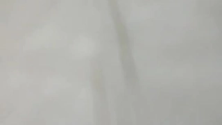 湿润和狂野:在车库里玩和喷射假阳具
