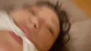她第一次出轨肛交拳交