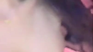 新婚小少妇露脸妩媚迷人，跟大哥调情手伸进衣服摸奶子，口交大鸡巴舔逼慢慢扒光吃奶玩逼各种抽插无套内射第03集