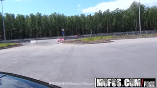 再约昨晚那个台湾网红脸妹子没有钱不敢内射了